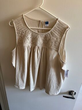 Old Navy Cream Crochet Yoke Tank Top